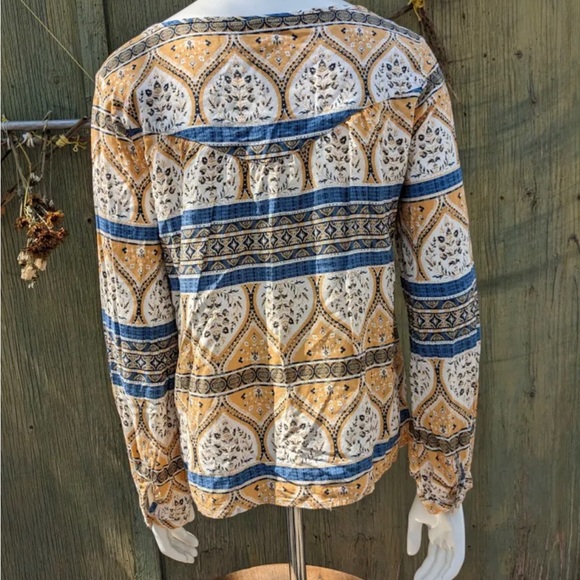 4 For 25$ ROXY | Lightweight Summer Blouse. Size Small/Medium. - Picture 4 of 9